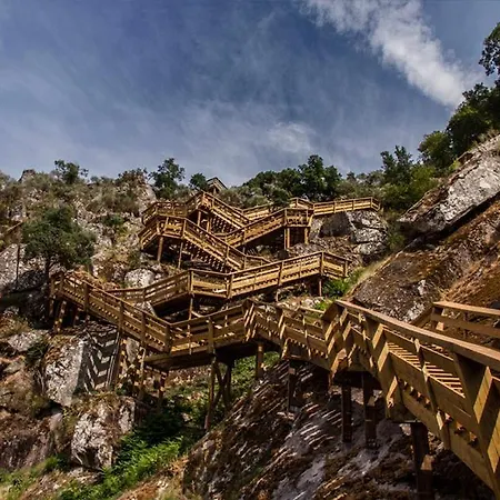 Passadicos Alojamentos & Jacuzzi בית נופש *