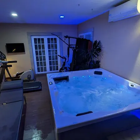 Passadicos Alojamentos & Jacuzzi 阿鲁卡